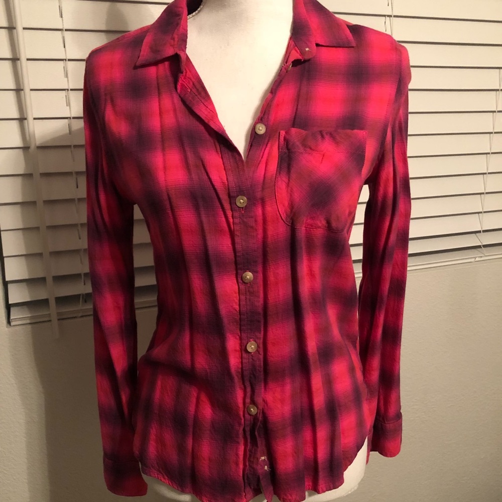 Plaid top